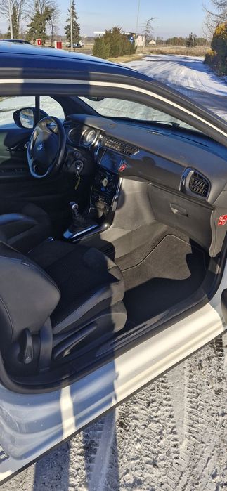 Citroen DS3 1.6 THP SportChic  103tys km.   NOWY ROZRZĄD