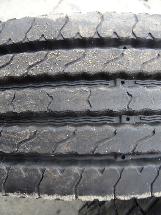 Opona 215/75R17.5 BF Goodrich (430 netto)