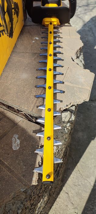 DeWalt dcmht573 кущоріз акумуляторний 54 v Оригінал