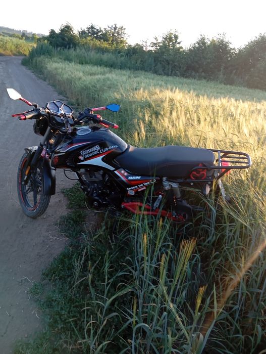 Продам Мотоцикл spark 150-r12