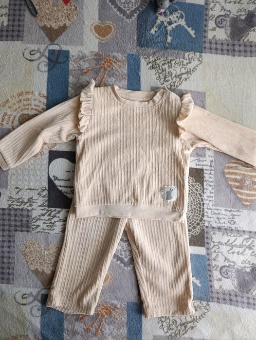 Костюм для дівчинки