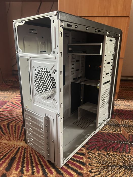 Домашній корпус ПК/PC