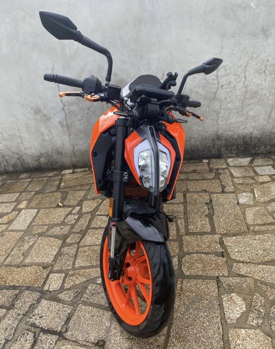 Ktm duke 390. Mota