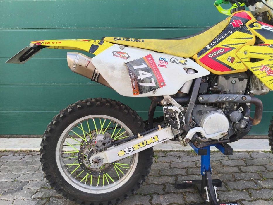 Suzuki DRZ400E Moto Enduro