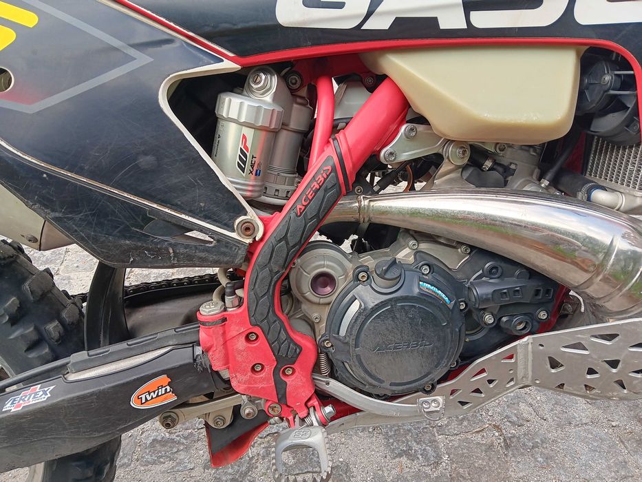 Mota de enduro gas gas EC300 2t 2021 excelente estado