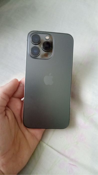 Продаю айфон 13 про на 256