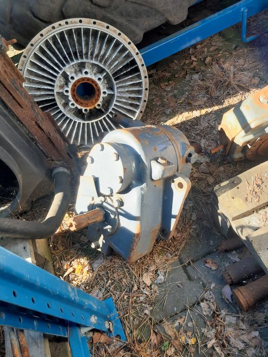 WOM przedni Fendt seri 300 Gt