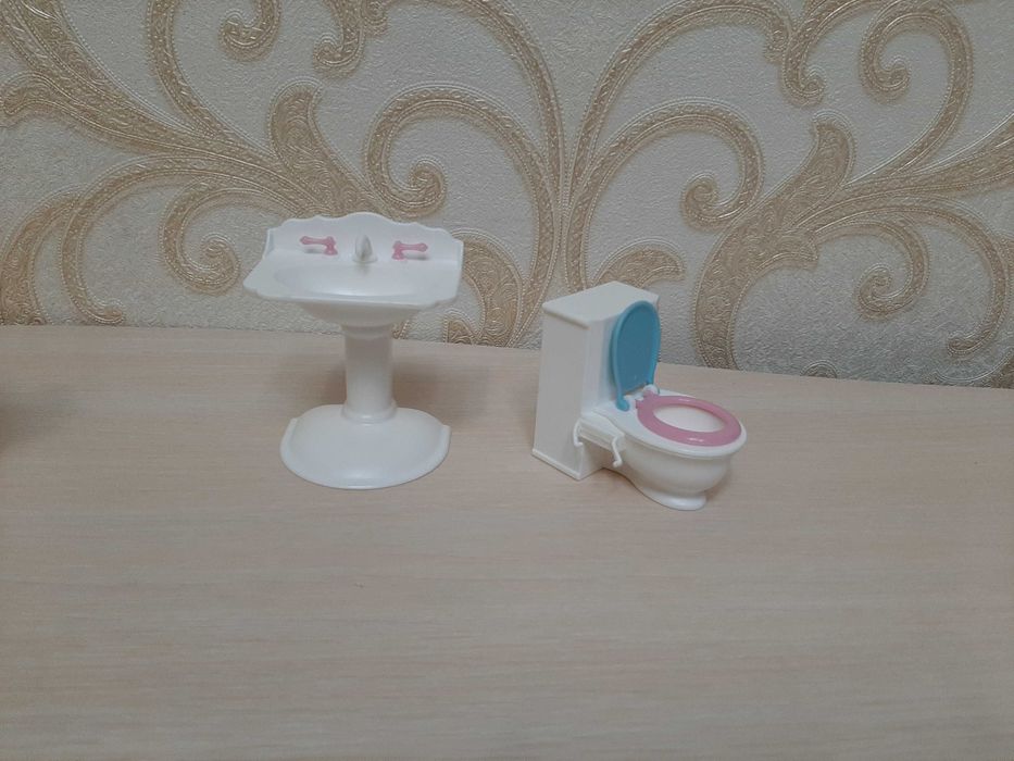 Мебель умывальник и унитаз для кукол Mattel 1996