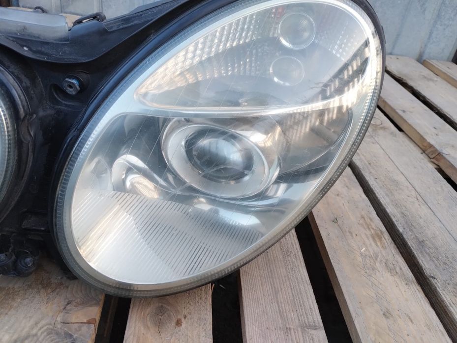Lampa Xenon Mercedes w211 kompletna