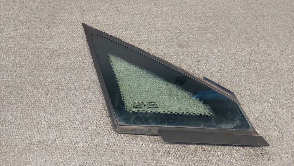 Vidro triangular frente direito FIAT Grande Punto (199_)