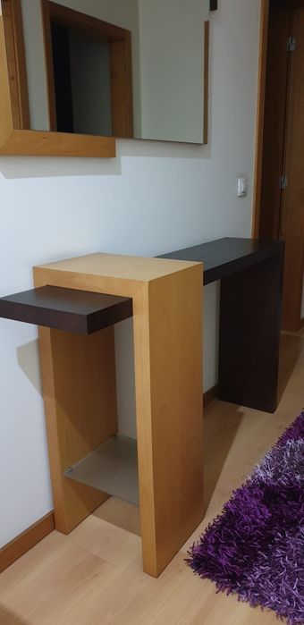 Móvel de madeira decorativo + espelho