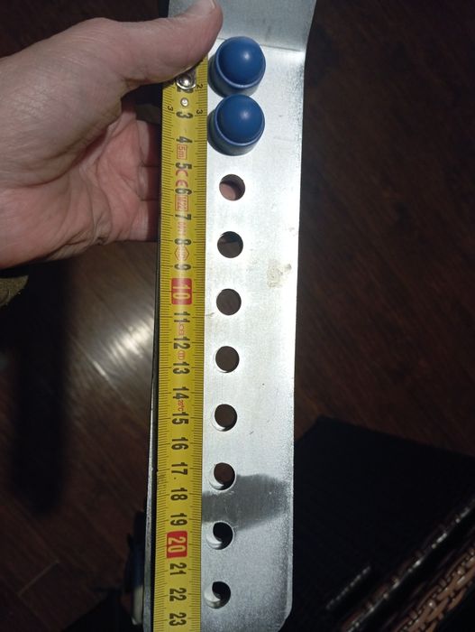 Rolka denna kiliowa z regulowanym  mocowaniem do przyczepy podłodziowe