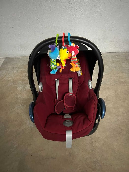 Cadeira Auto + Carrinho bebé + Ovo + Base Isofix em excelente estado