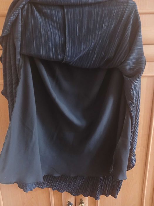 Продам спідницю плисіровану 62-64 розміра