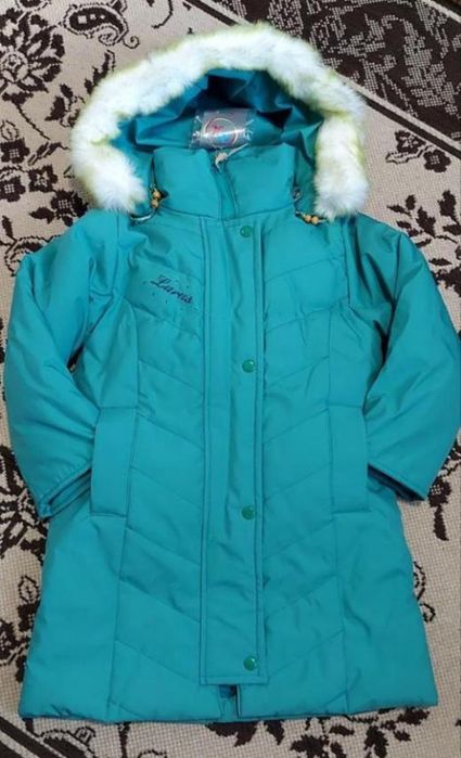 Курточка блакитна,ріст до 120 см,320 грн