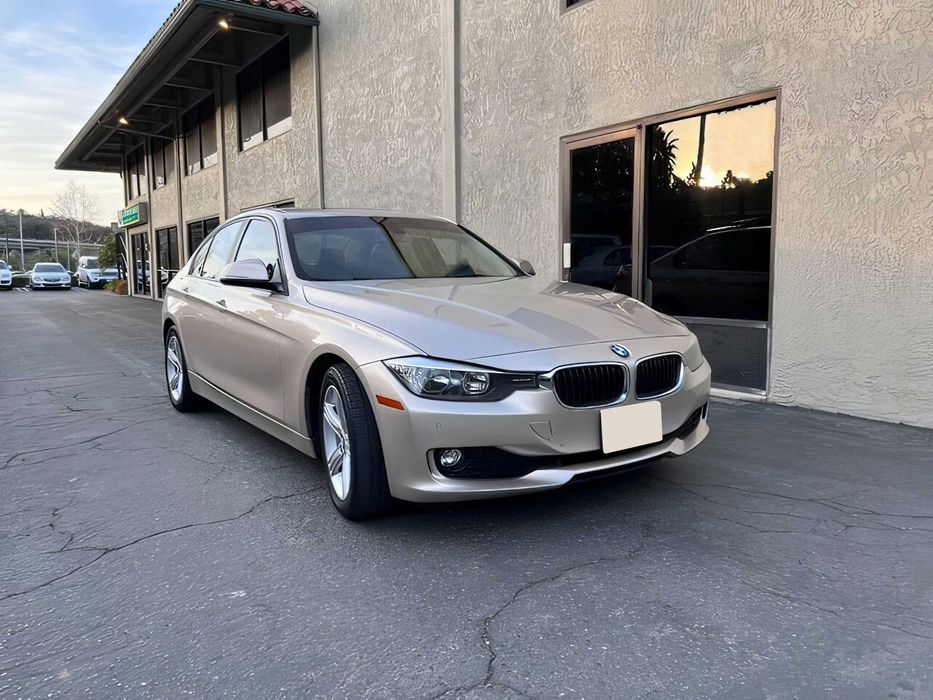 2015 BMW 3 Series 320i: 4 500 $ - BMW Хмельницький на Olx