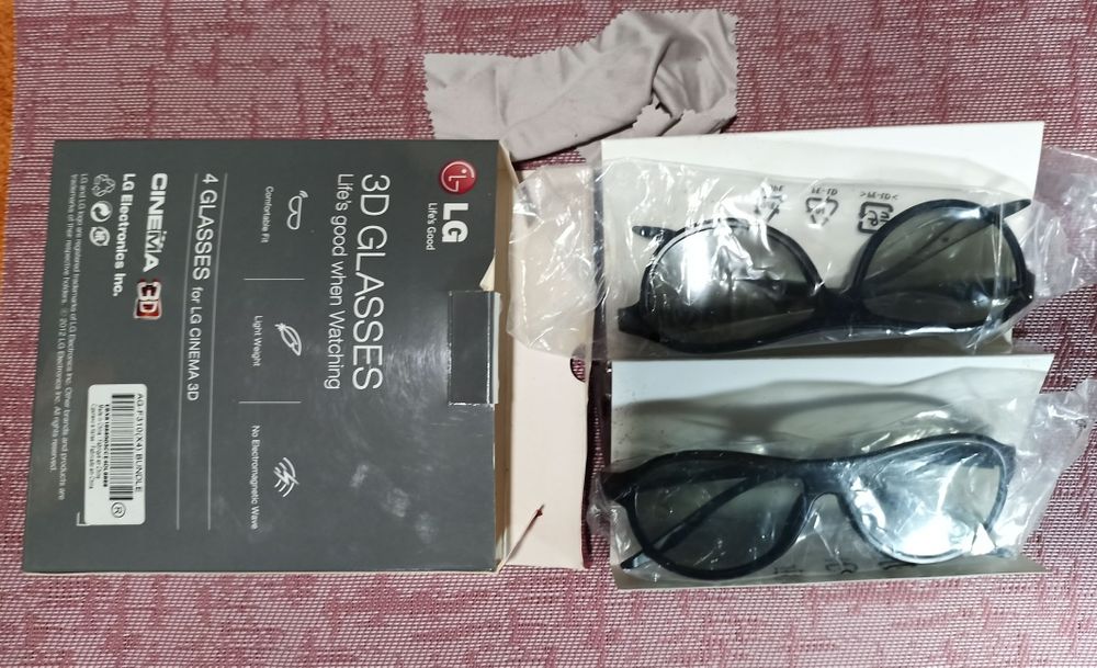 Комплект (4 шт.) 3D окуляри LG