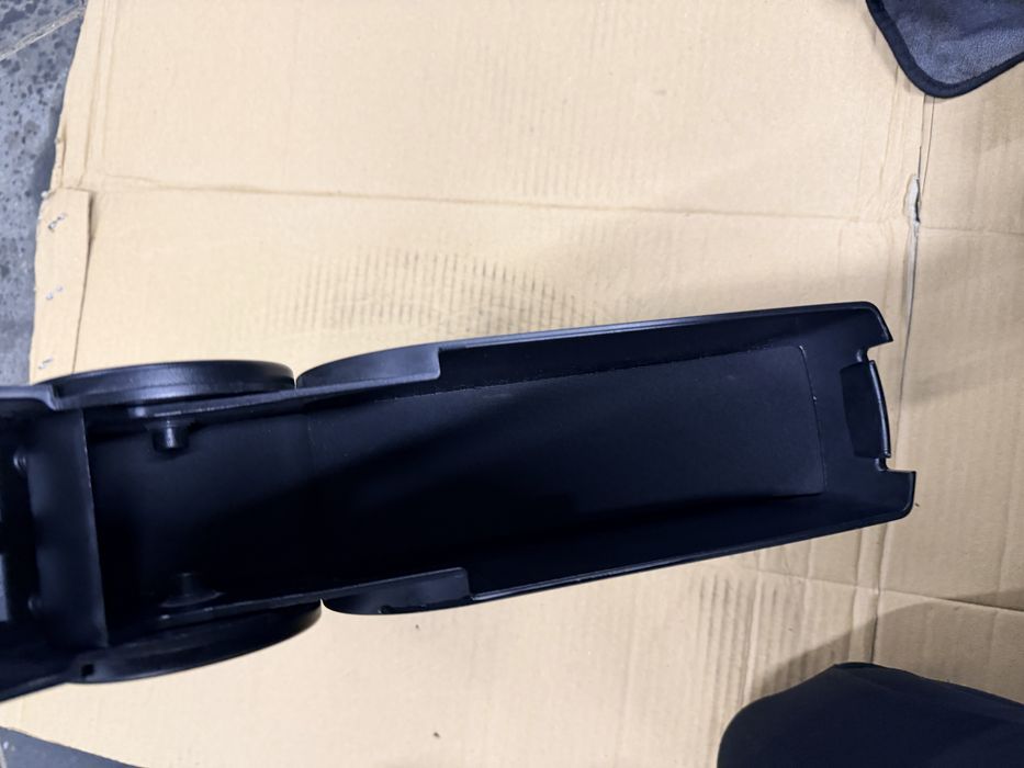 Podłokietnik suzuki swift mk7 armrest