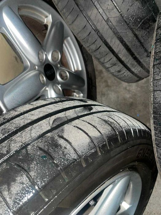 JANTES MINI 16” Com Pneus michelin como novos