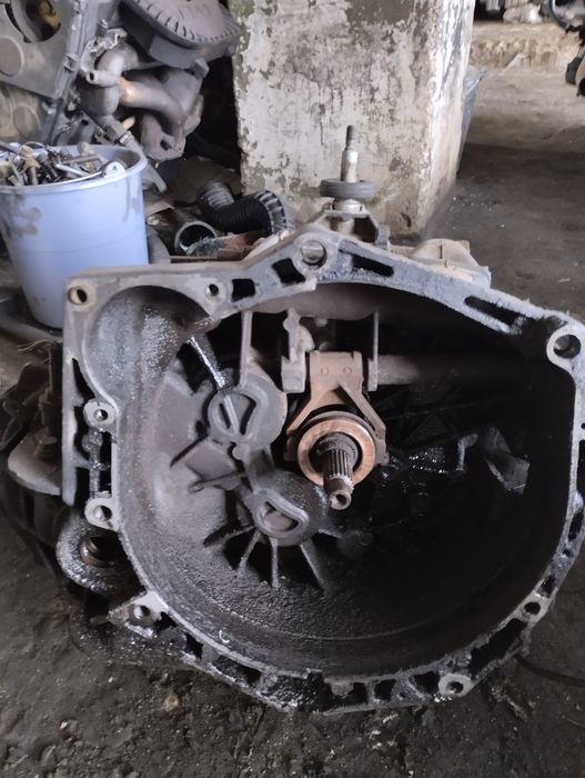 Коробка передач Рено Мастер 2.5 d PF1AA017