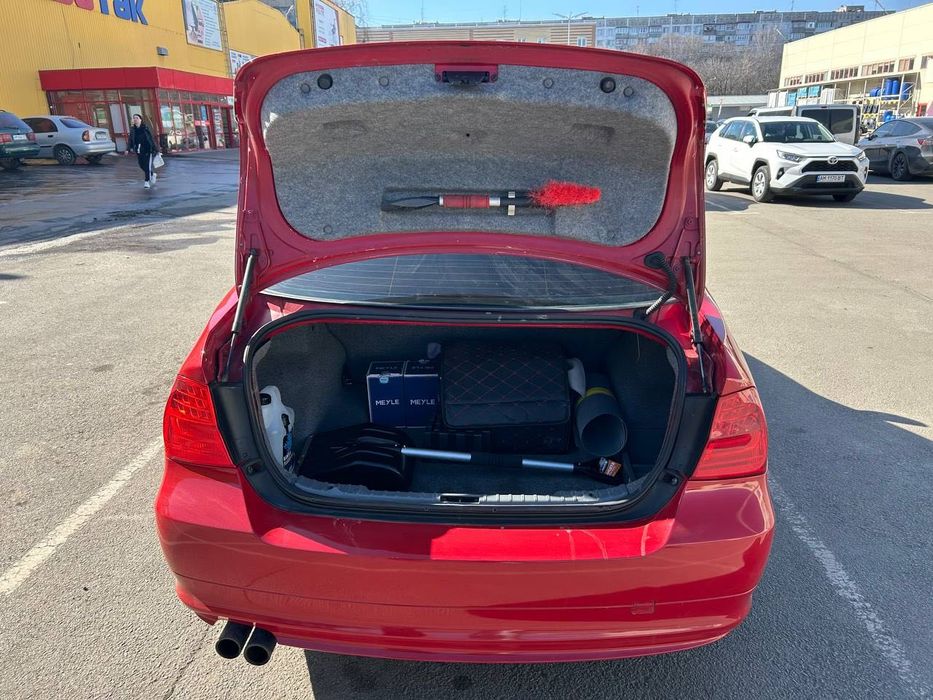 Продам BMW E90в гарному стані