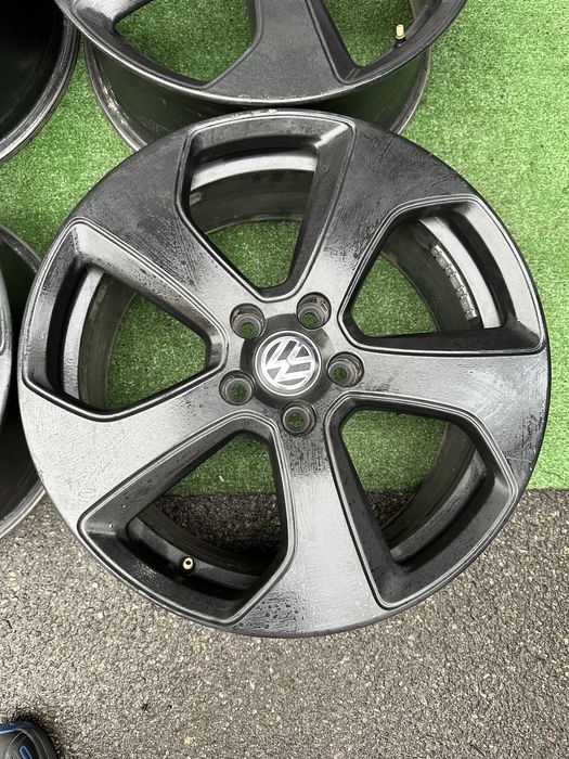 Vw Golf GTI, R ,  R18 5/112 диски.