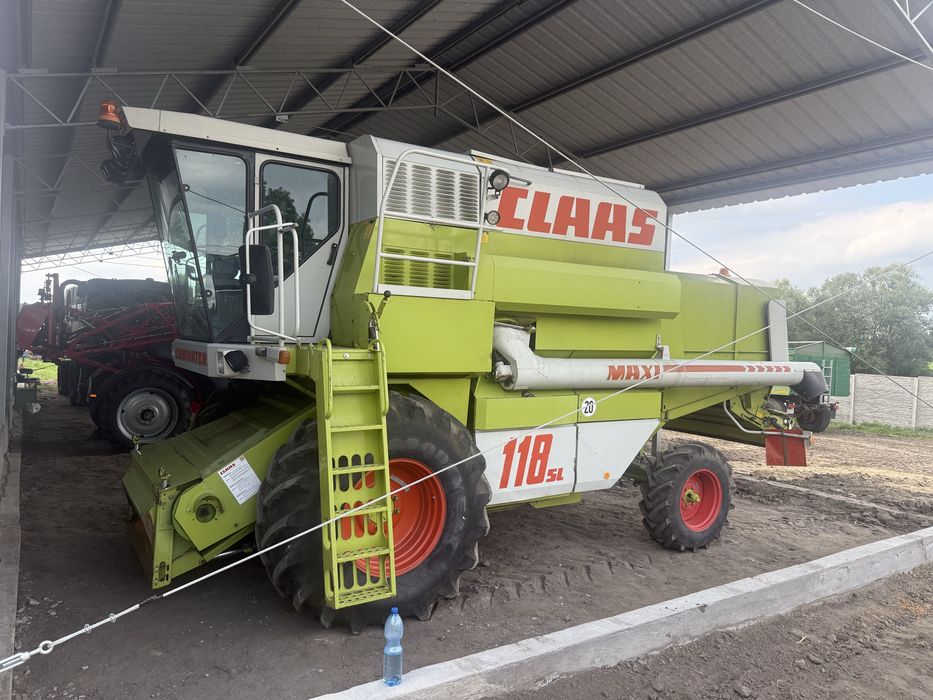 Claas Dominator 118 Maxi