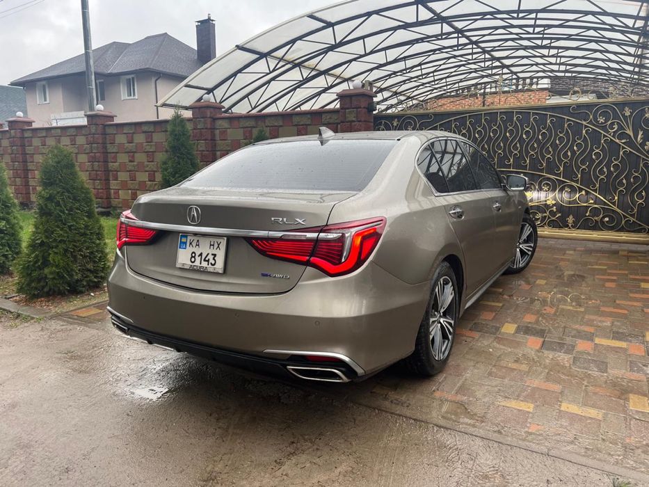 Acura RLX (2019)