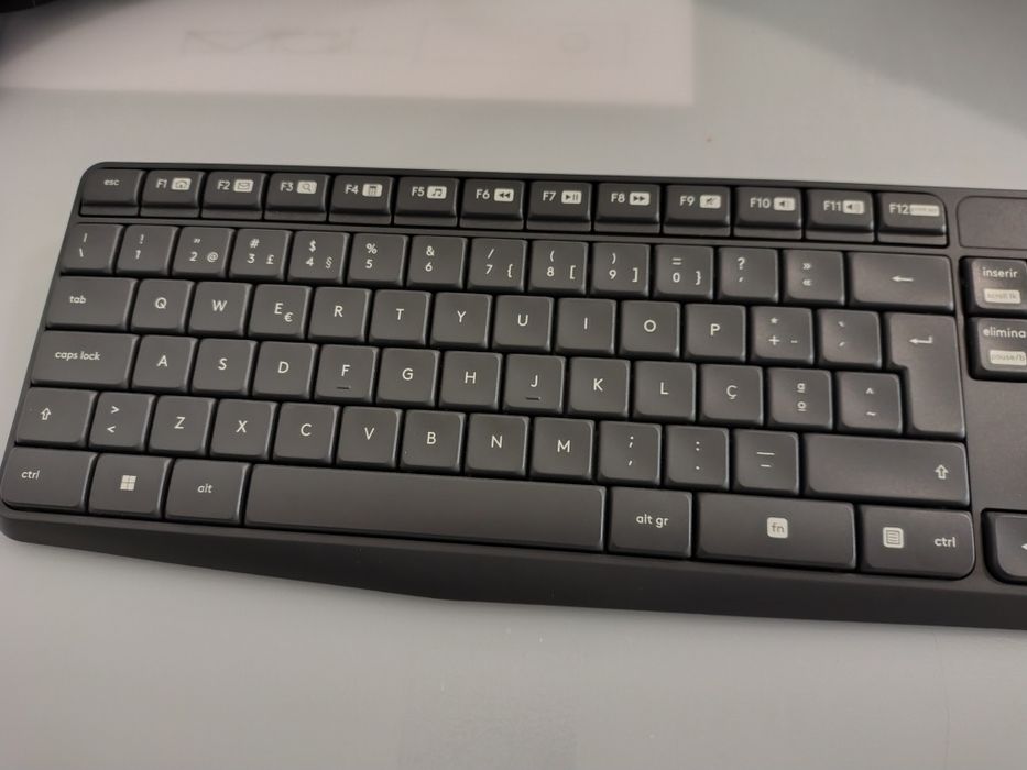 Teclado PT c/ rato sem fio
