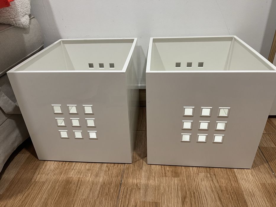 2 caixas ikea Kallax