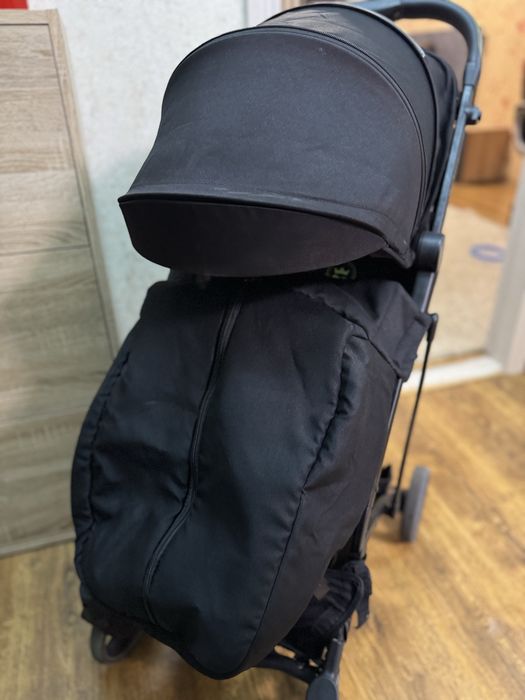 Продам дитячу прогулянкову коляску