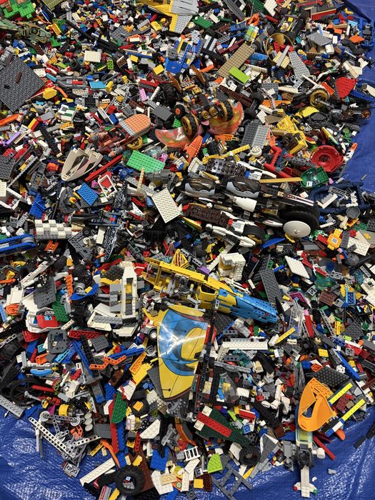 klocki LEGO oryginalne mix 2 kg z figurkami
