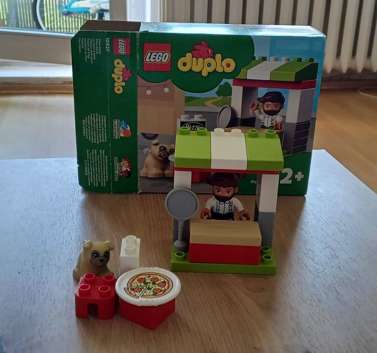 Lego Duplo Pizza Stand