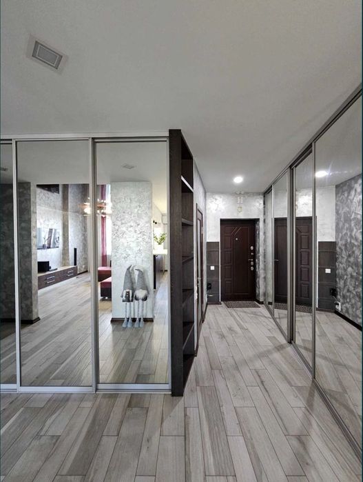 Продаж 3к.квартири з якісним, дорогим ремонтом! Київ.