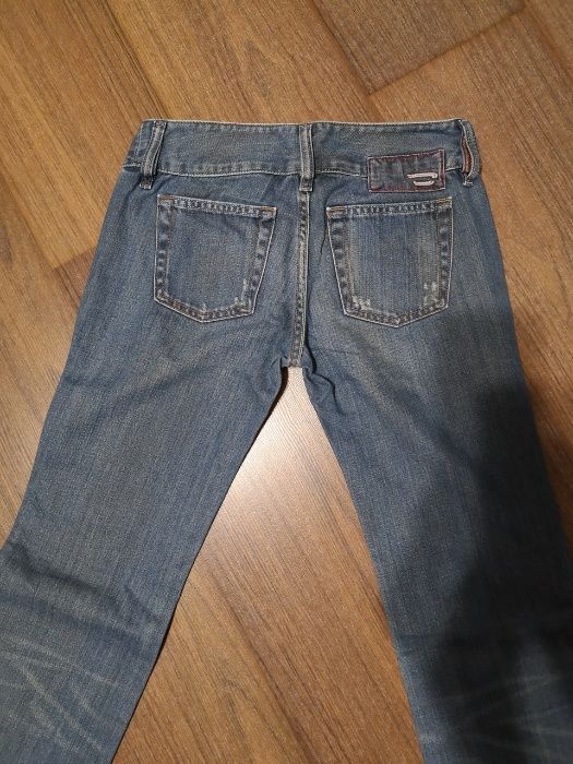 Spodnie jeansowe damskie Diesel - nowe