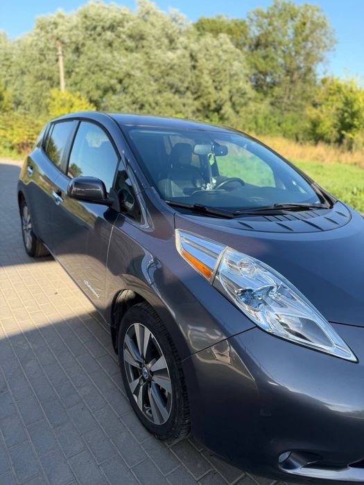 Nissan leaf 2013