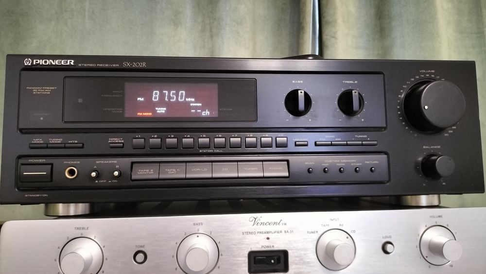 Amplituner Pioneer SX-202R Pilot
