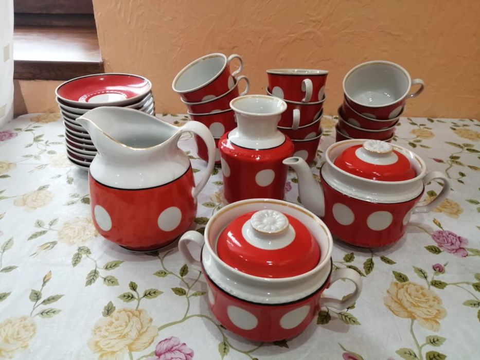 Чайний сервіз на 12 персон