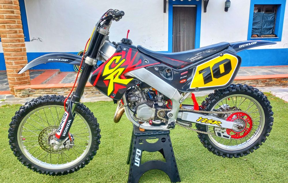 Honda CR 125 ------Vintage