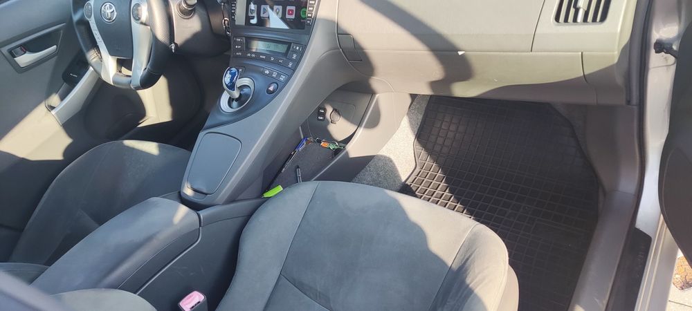 Toyota prius 3G 2011 c/android auto