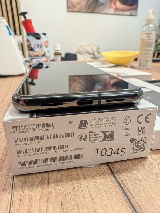 Google Pixel 8 Pro 128 GB - dodatki! - do naprawy lub na części