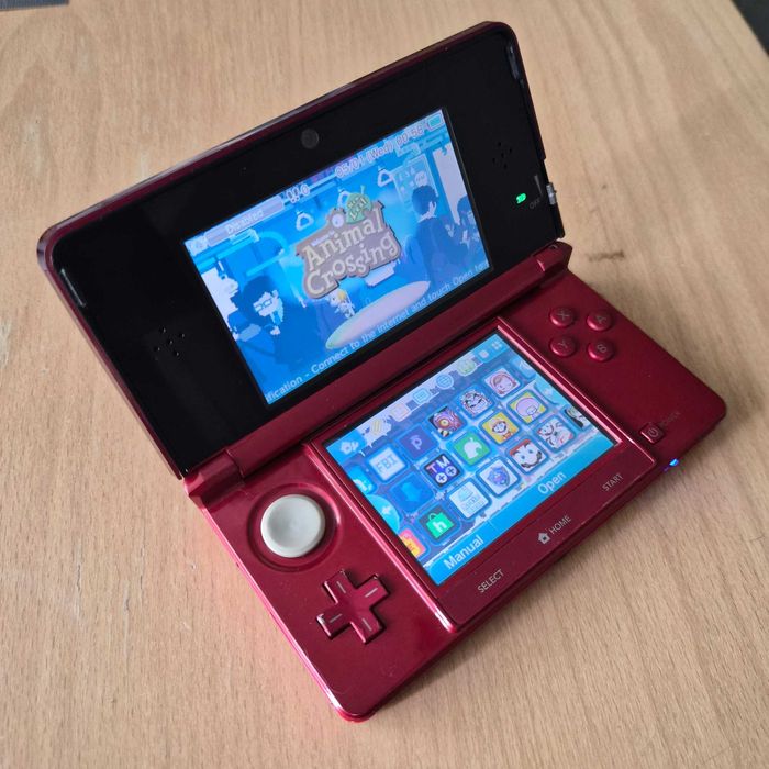 Nintendo 3DS Metallic Red