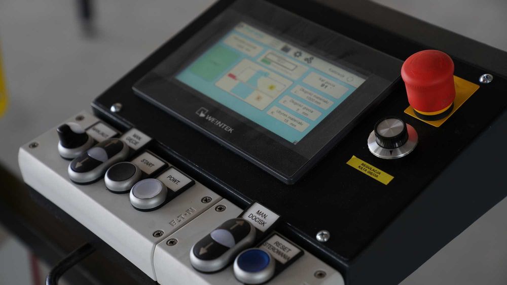 Zaginarka elektryczna do blachy  RED 3200/1.0 KOMPLET OD RĘKI! PRODMASZ