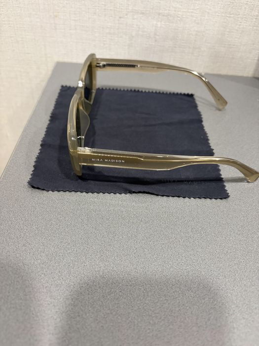 Oculos de sol, original. Mira madison