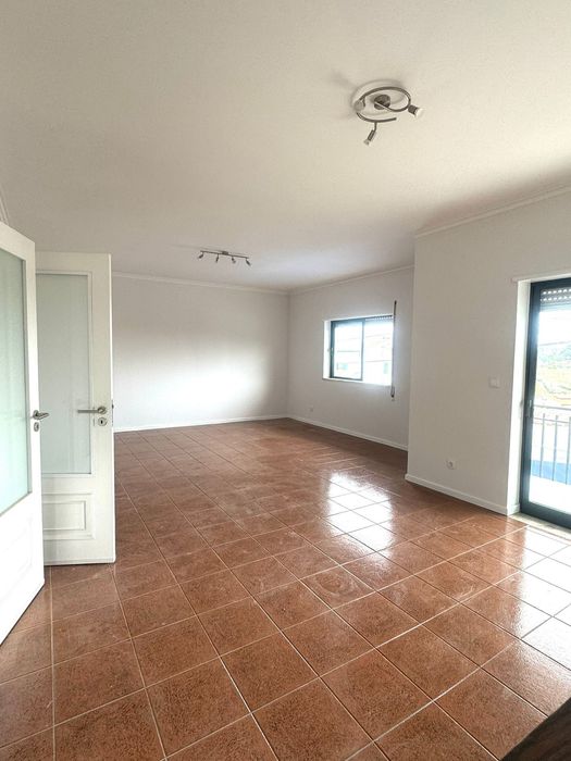 Moradia T3- Aluga-se