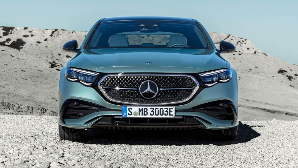 Mercedes E klasa (W214) 2024 miętowy od przodu