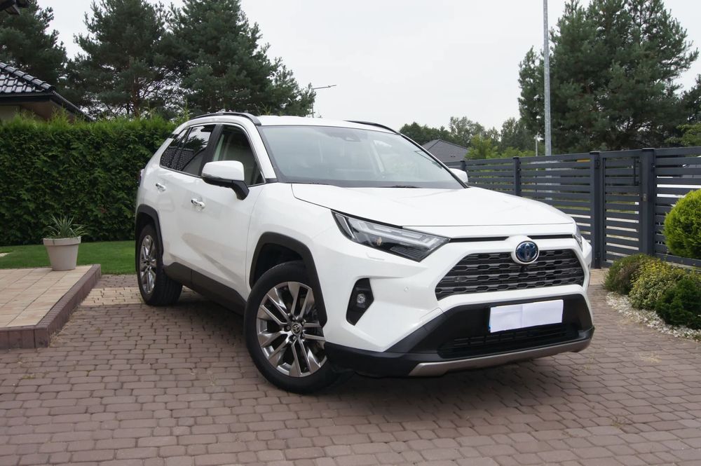 Toyota RAV4 Toyota Rav 4 Wersja Executive4x4 Bezwypadkowa Serwisowana w ASO VAT23%