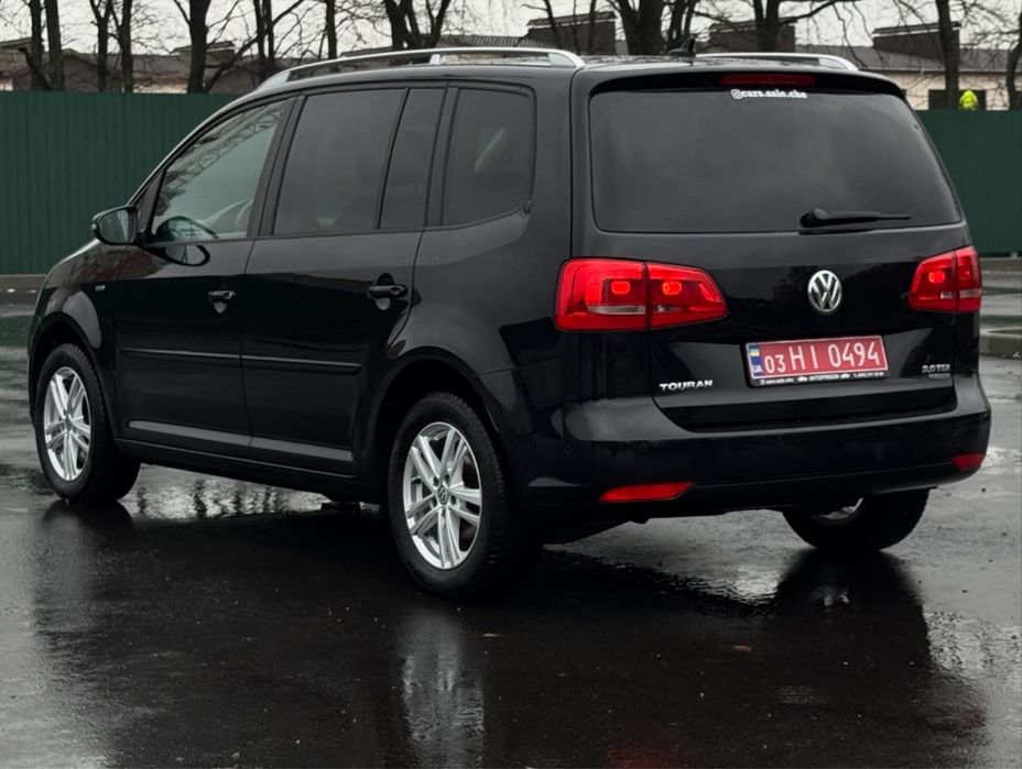 Volkswagen Touran 2.0 Дизель 2014 рік