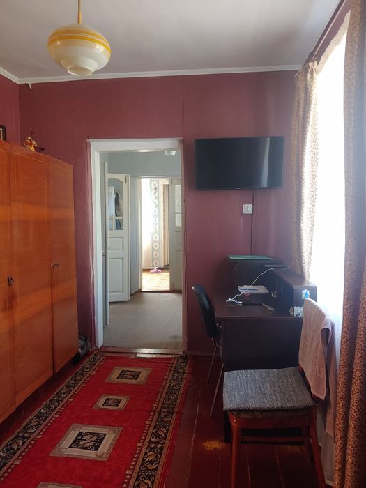 продажу компактний будинок у центрі,