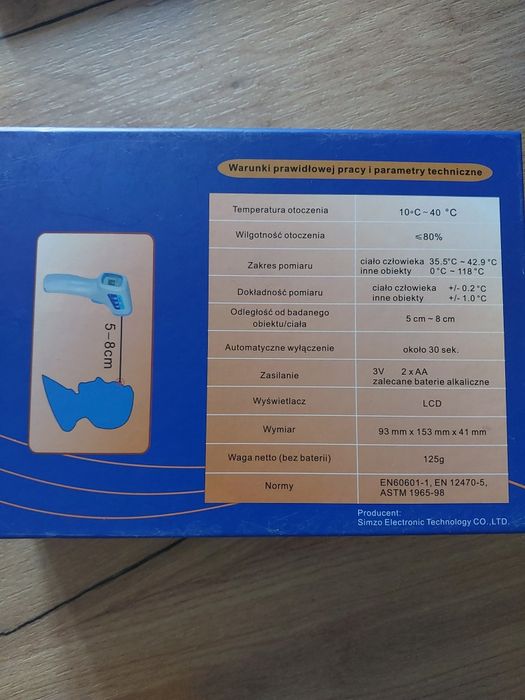 Bezdotykowy termometr na podczerwień